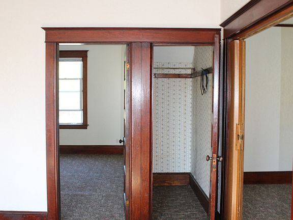 4th image of 70 Deerfield St #1