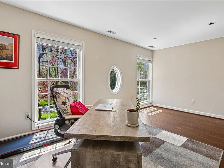 1305 Key Dr — Photo 30