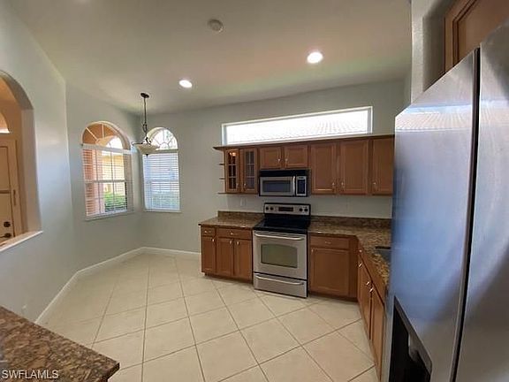 5th image of 15302 Cortona Way
