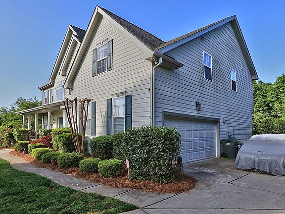 3rd image of 106 Dale View Ct