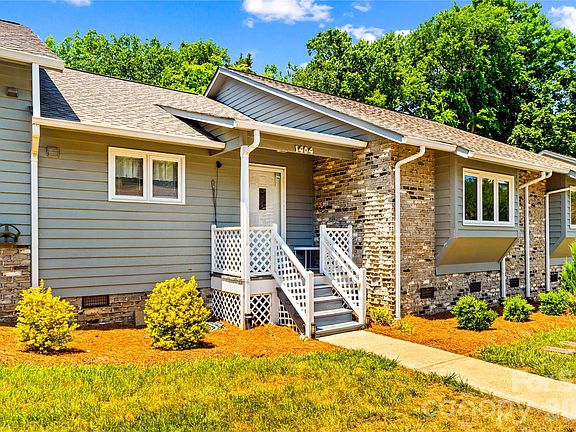 2nd image of 1404 Wellington Hills Cir