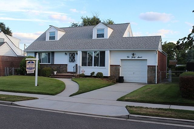 1st image of 1047 Lydia Dr