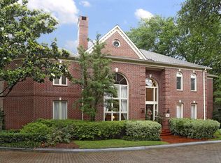 307 Sugarberry Cir, Houston, TX 77024