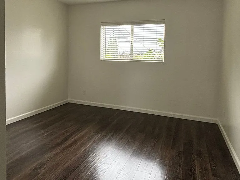 The Grand Terrace Apartments — Photo 15
