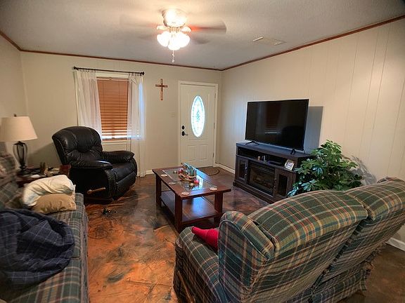 2nd image of 810 E Columbia St #47