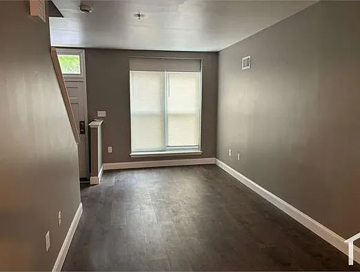 2 bed, $1,900 — Photo 1