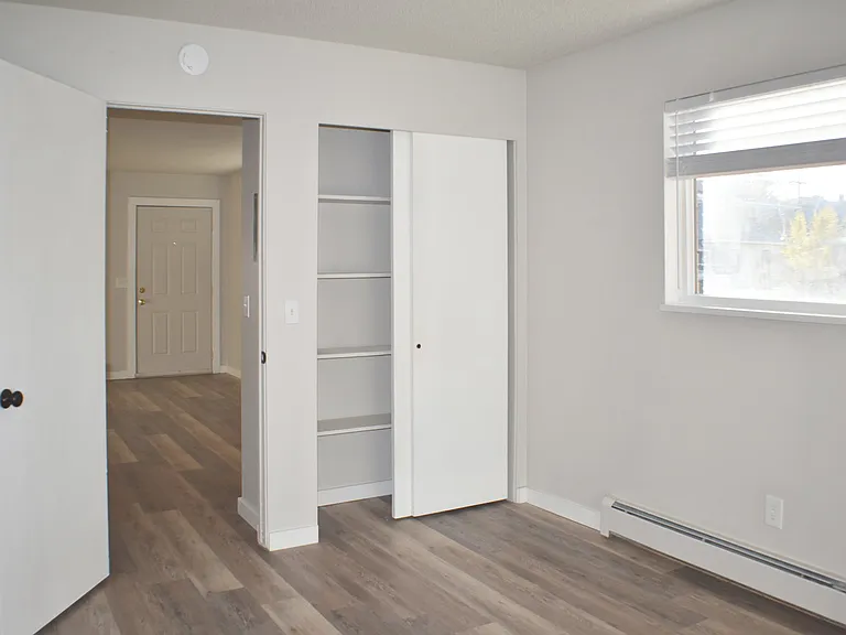 Summit View Apartments — Photo 54