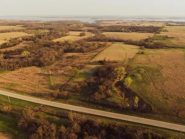 0 S 170th Hwy, Osage City, KS 66523