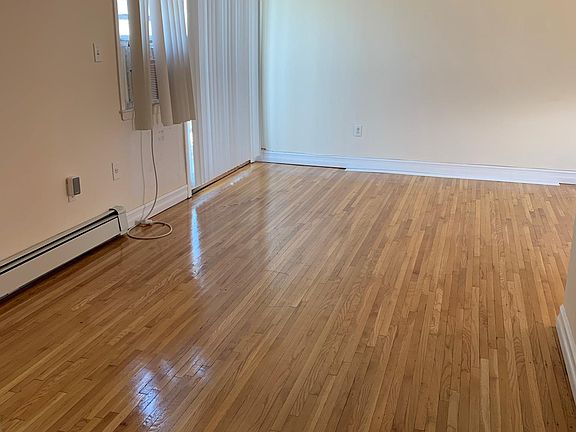 3rd image of 5831 75th St Floor 2
