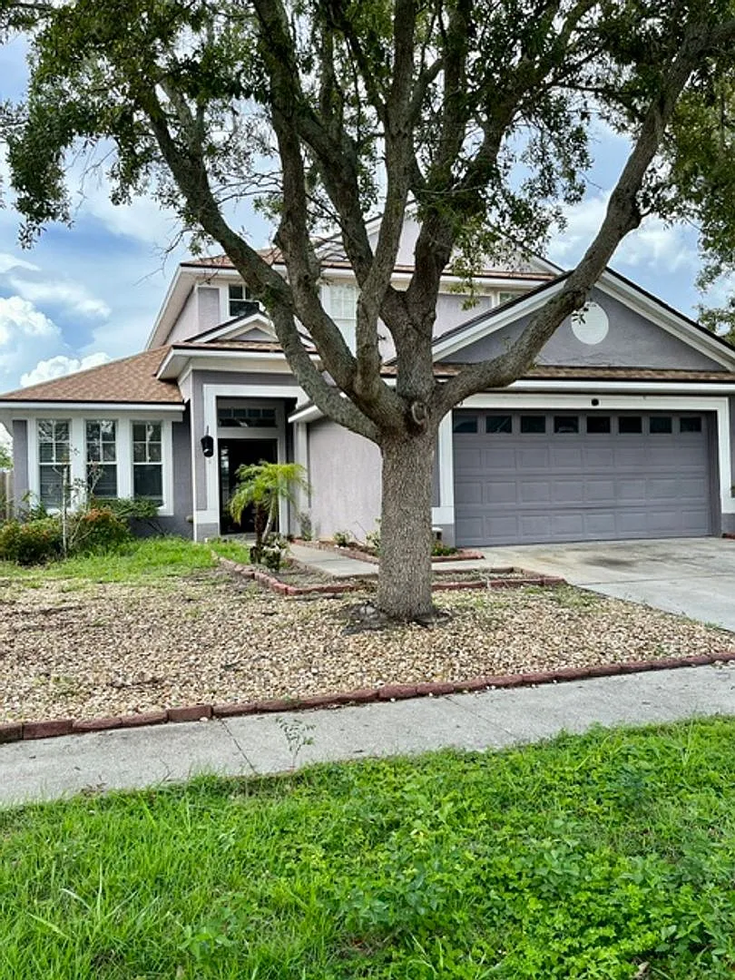 Beautiful 4bedroom/ 2.5-bathroom Home — Photo 1