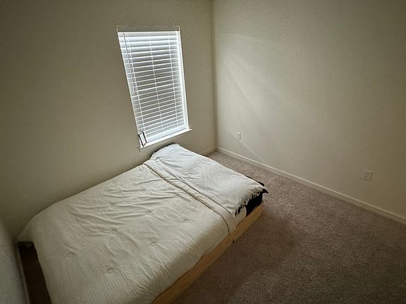 5th image of 27604 E 1st Pl