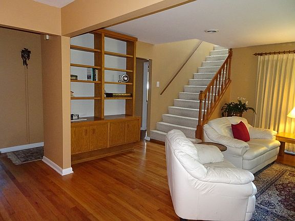 5th image of 11700 S 83rd Ave