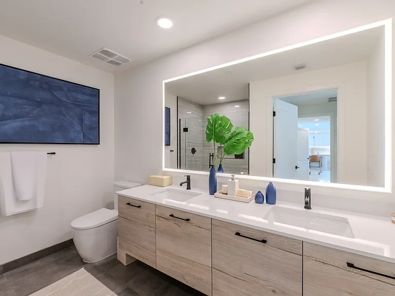 Model Home Bathroom Gables Riverwalk