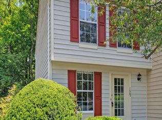 1665 Fieldthorn Dr, Reston, VA 20194