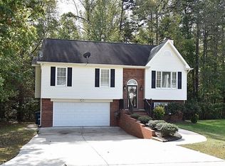 5501 Pebble Garden Ct, Greensboro, NC 27407