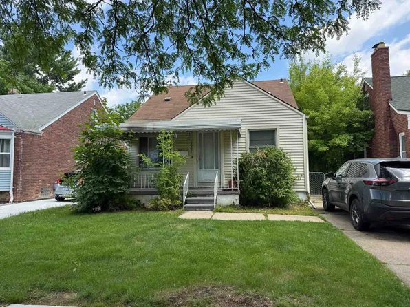 20237 Washtenaw St, Harper Woods, MI 48225