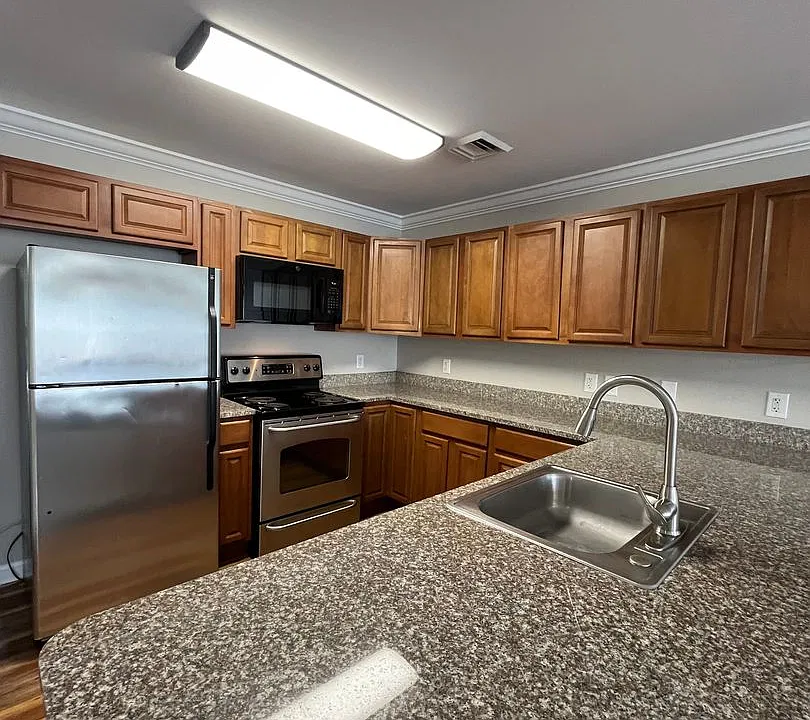 2008 Millenium Pl #207