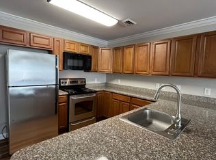 2008 Millenium Pl APT 207, Johnson City, TN 37604