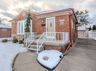 8132 Balfour Ave, Allen Park, MI 48101