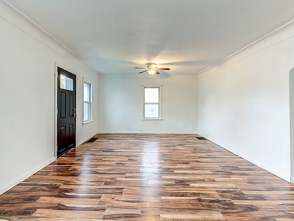 3rd image of 219 Ames Pl