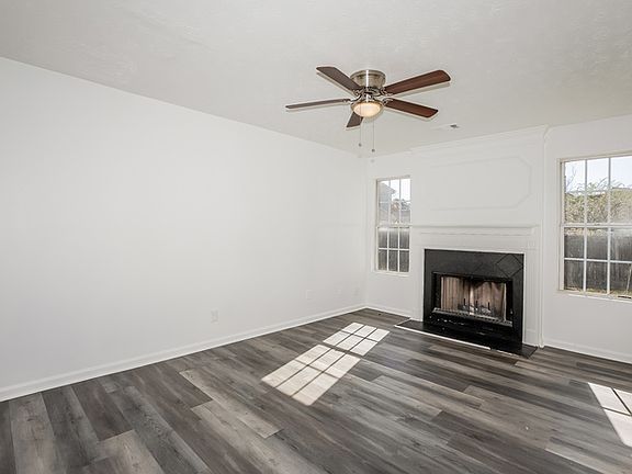 3rd image of 2205 Oakland Spring Dr