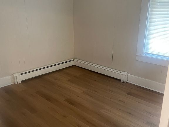 4th image of 50-52 Linden St