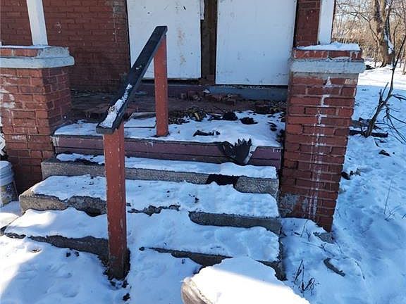 5th image of 1512 Kensington Ave