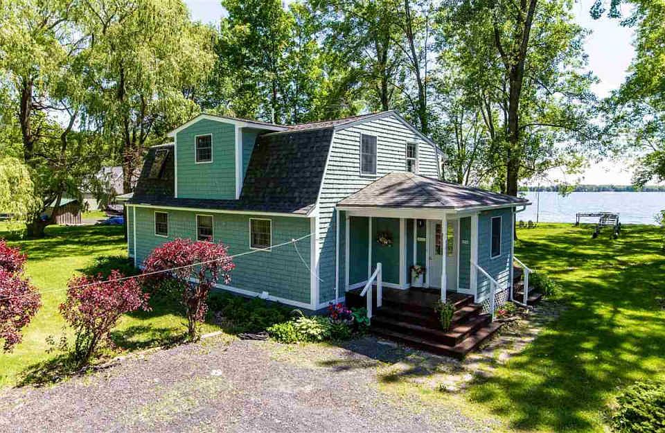 1st image of 298 Carry Bay Ln