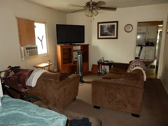 3rd image of 3644-3646 W 32nd St