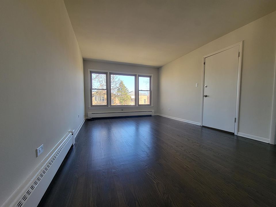 1st image of 2710 N 75th Ave #2N