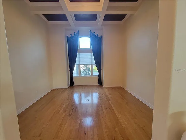 10209 Thurston Groves Blvd — Photo 49