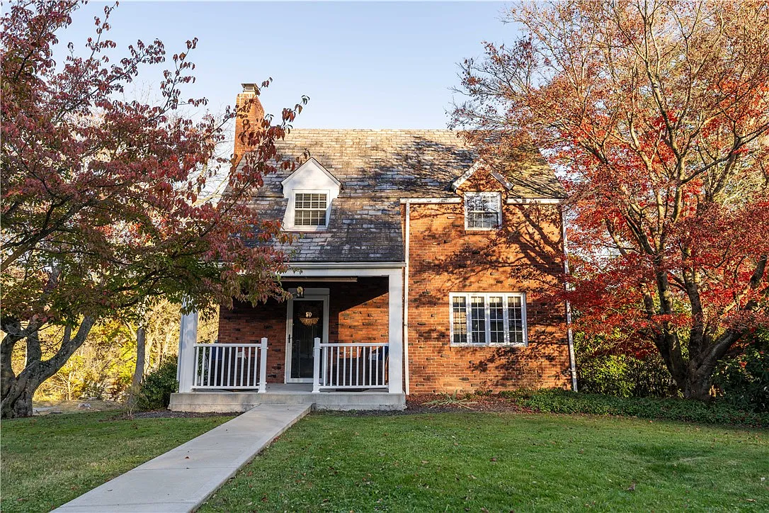 111 Sycamore Dr photo 1