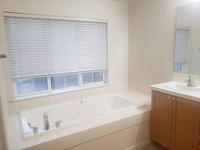 20483 SW Marimar St — Photo 21