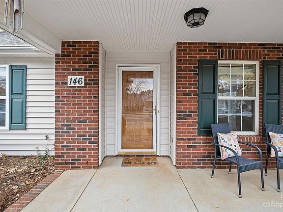 3rd image of 146 Ashwood Ln
