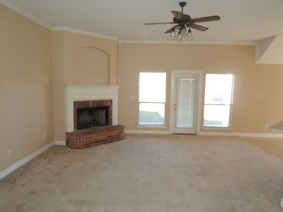 5th image of 408 Hancock St