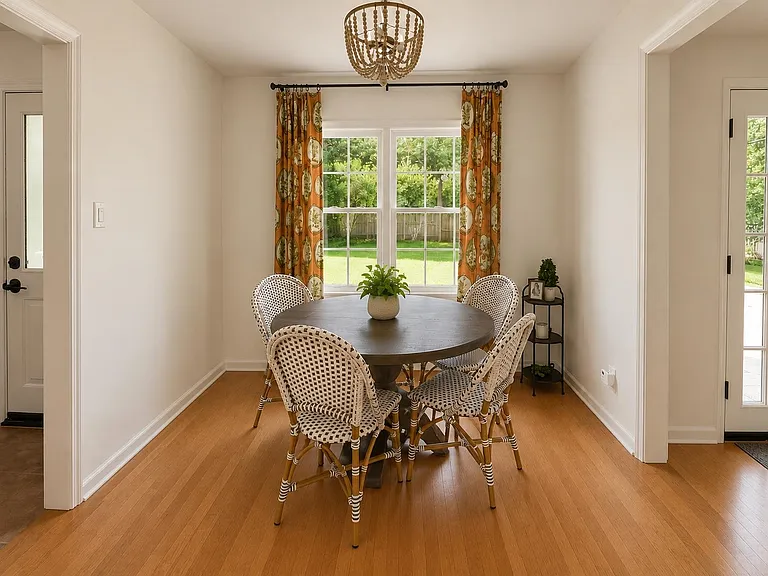 6680 Corsica Dr — Photo 2