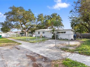 2930 NW 166th St, Miami Gardens, FL 33054
