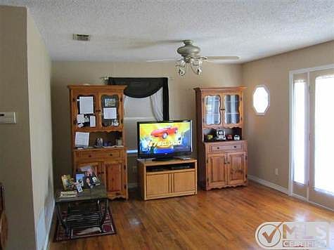 2nd image of 753 Fm 1643
