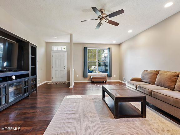 4th image of 66 Sandpiper Road