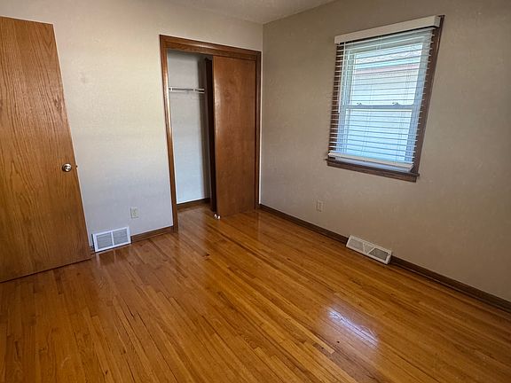5th image of 1849 Ulysses St NE