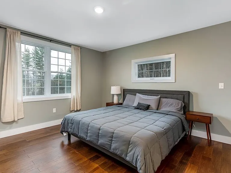 167 E Countryside Rd — Photo 12