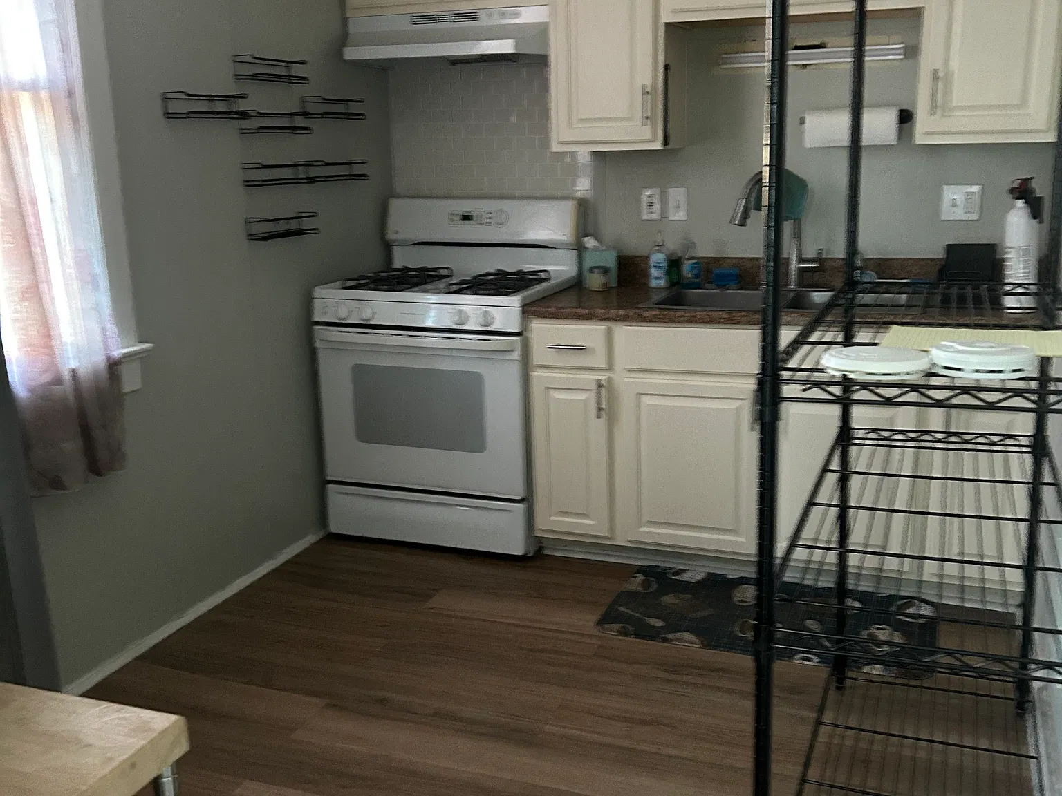 1 bed, $1,570 — Photo 4