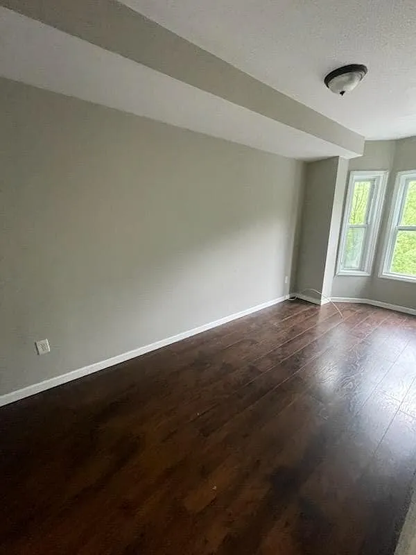 2 bed, 800 sqft, $1,800 — Photo 3