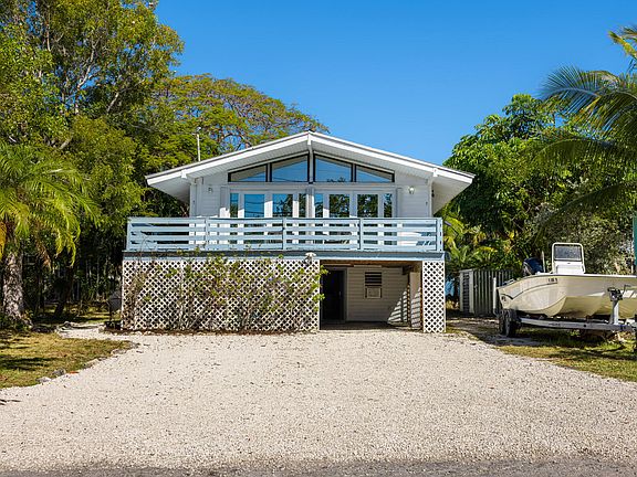 2nd image of 29961 Pine Channel Rd