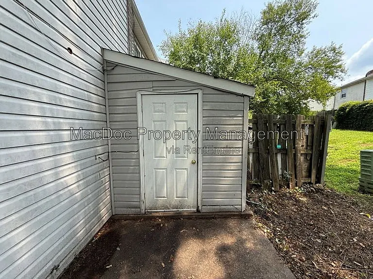 400 Rann Ct — Photo 23