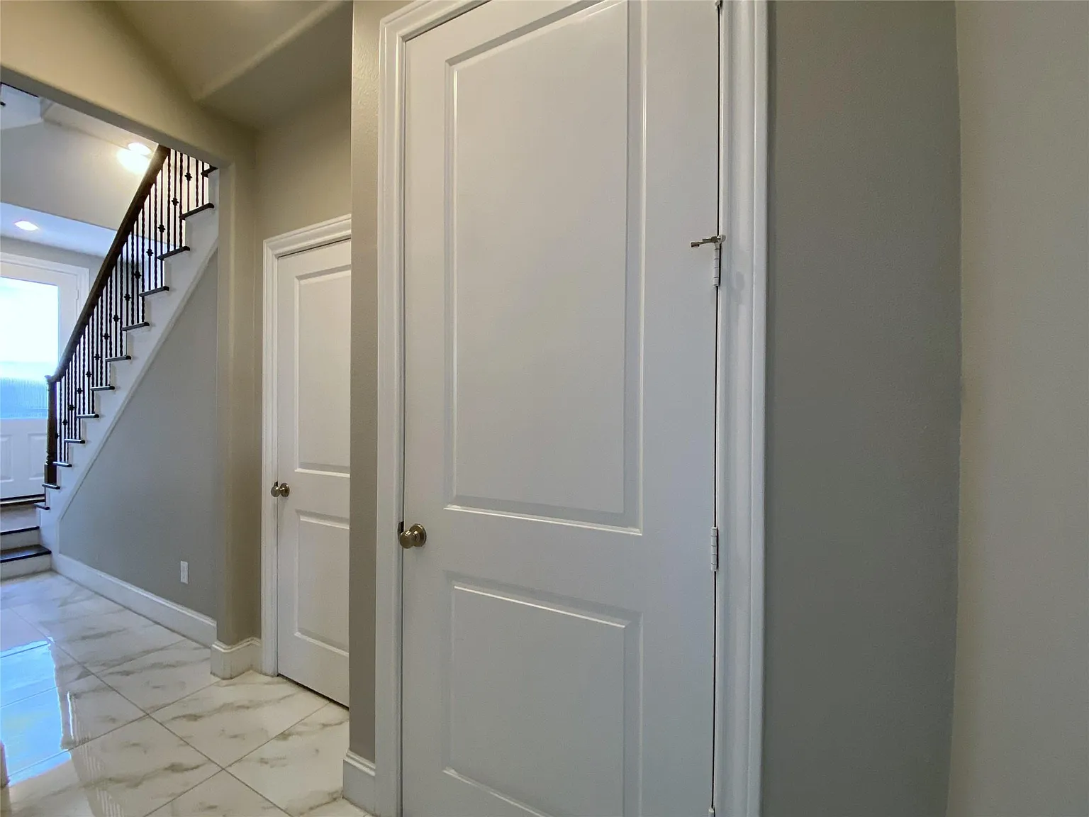 3 bed, 3.5 bath, 2976 sqft, $4,300 — Photo 4