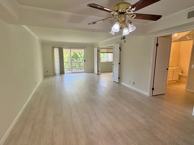 5275 Cribari Cor — Photo 9