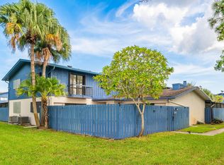 4643 Holly Lake Drive, Lake Worth, FL 33463