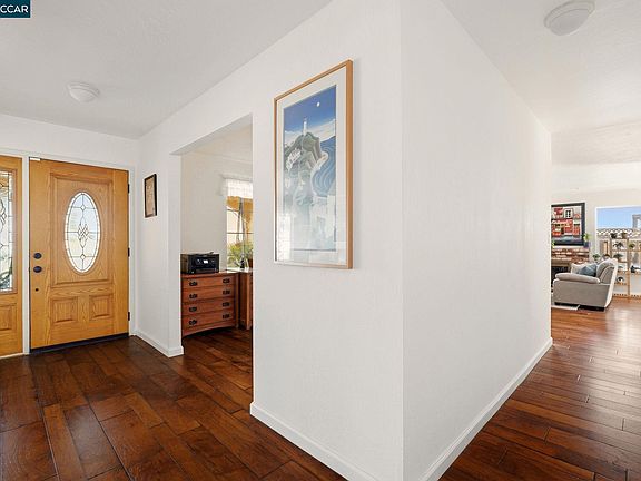 4th image of 3636 Shenandoah Ct