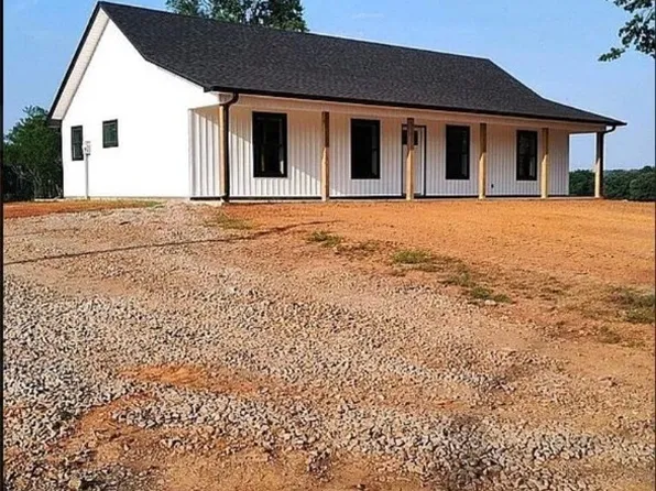 811 Ludlow St, Hartford, AR 72938